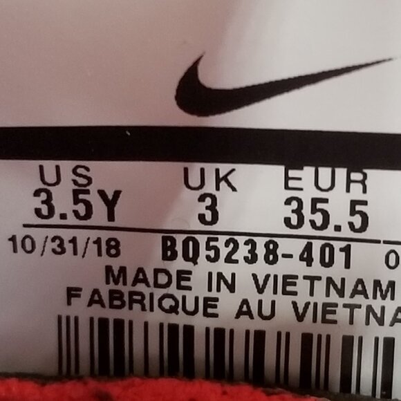 Nike Air VaporMax Flyknit 3 Sneaker, Black & Blue Mesh, Big Kid Size 3.5 / 35.5 - Picture 12 of 12